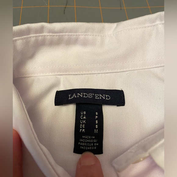 Lands End broadcloth blouse. White. Small - Picture 2 of 5